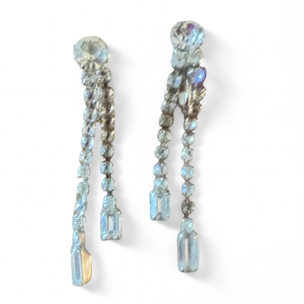 Vintage Unsigned Dangle Clear Rhinestone Earrings Clip On